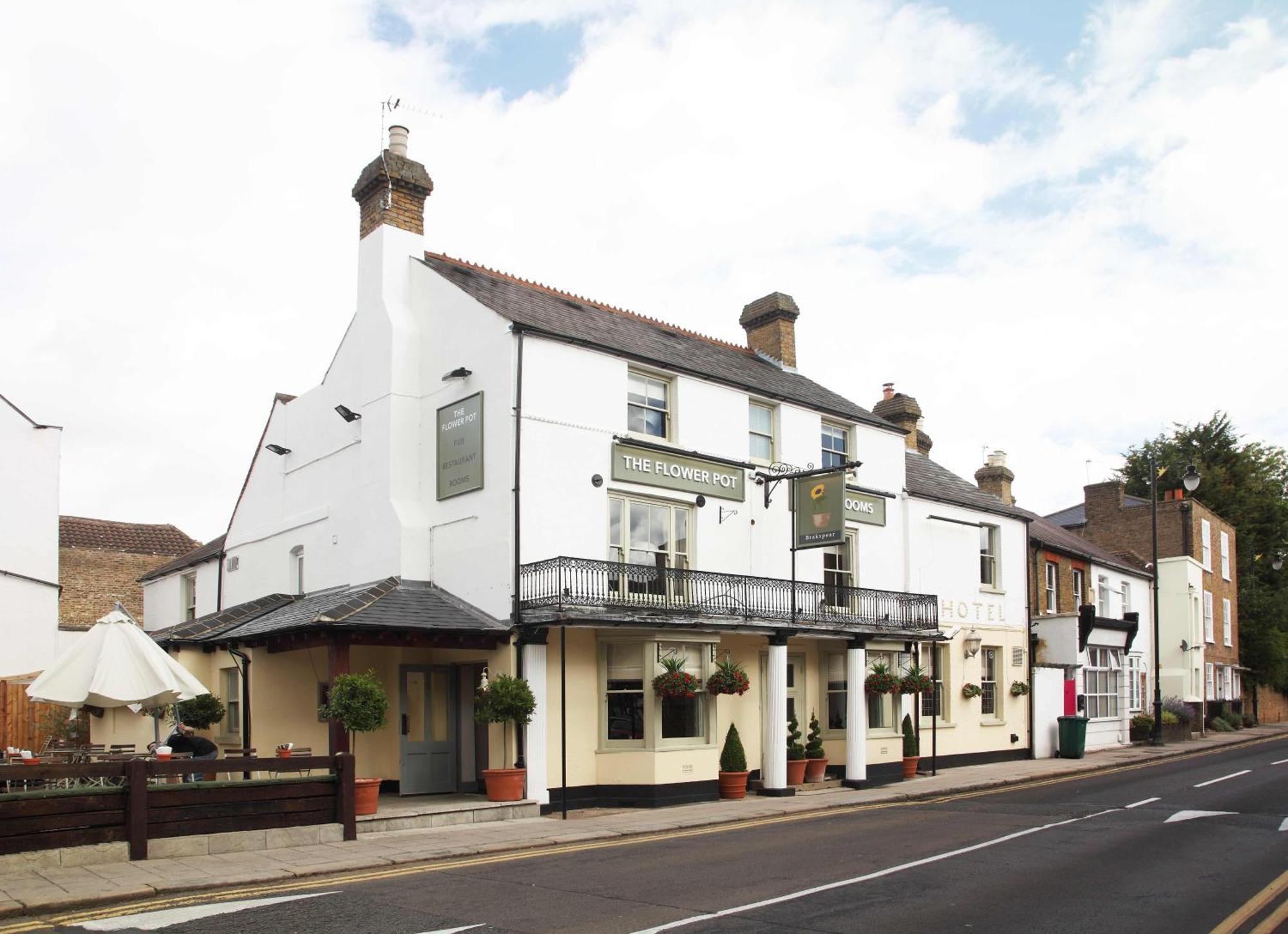 Flower Pot Hotel Sunbury-on-Thames Екстериор снимка