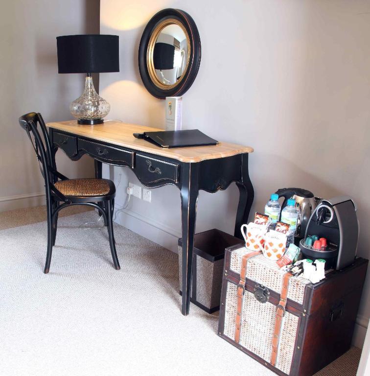 Flower Pot Hotel Sunbury-on-Thames Стая снимка